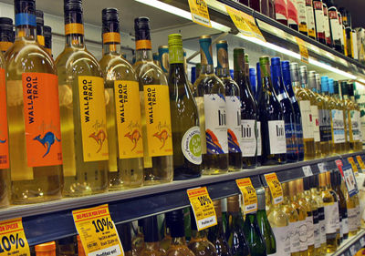 La bataille du vin en épicerie et dépanneur